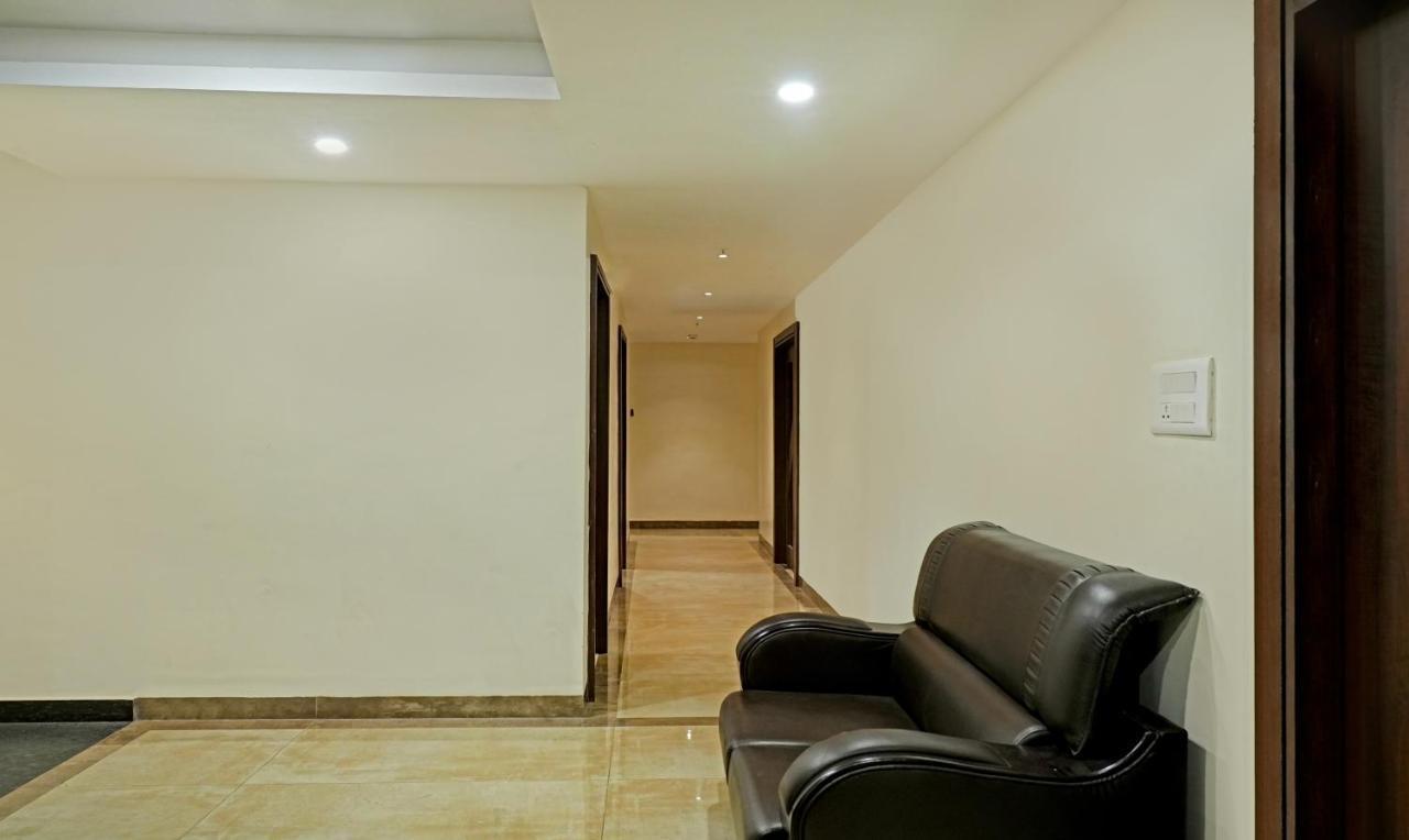 Hotel Treebo Trend Jsn Grand à Vijayawāda Extérieur photo