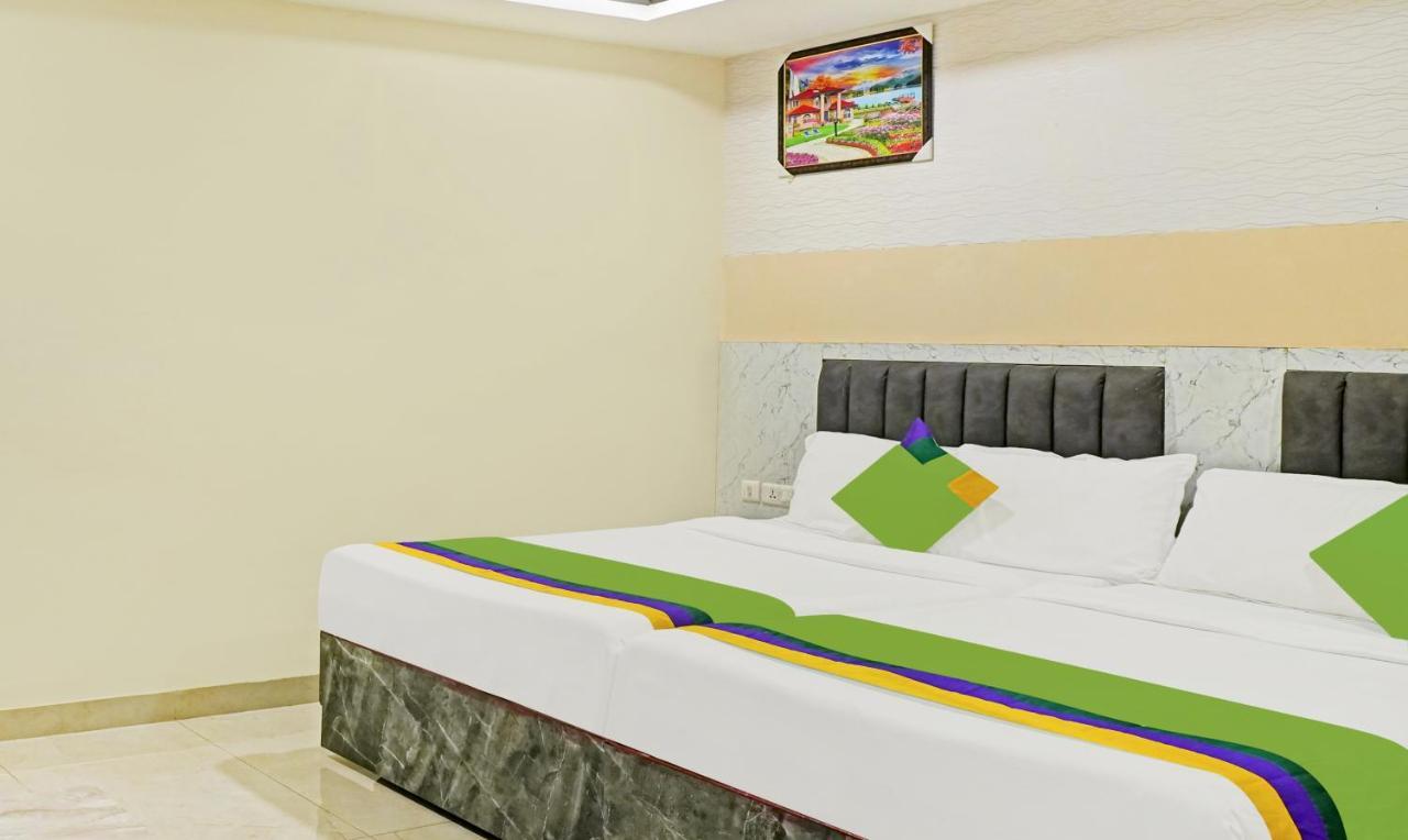 Hotel Treebo Trend Jsn Grand à Vijayawāda Extérieur photo